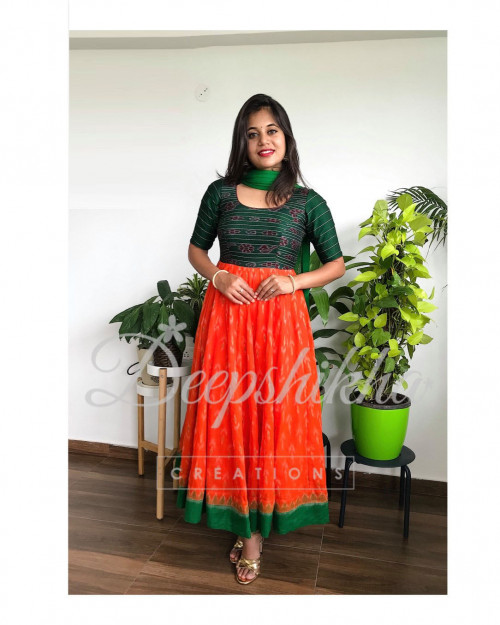 Wide range of designer collection Indian Desi Handmade Anarkali lehanga. Festive wear Dupatta indian festivals traditional outfits Indian weddings indian clothing for women.