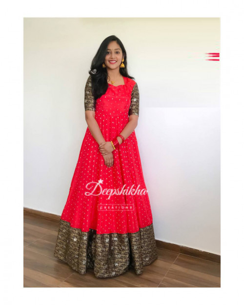 Wide range of designer collection Indian Desi Handmade Anarkali lehanga. Festive wear Dupatta indian festivals traditional outfits Indian weddings indian clothing for women.