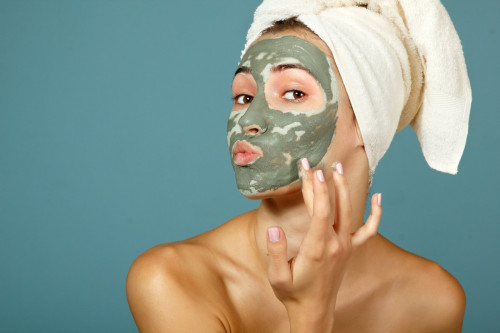 Are you looking for DIY Natural Face Mask recipe? We came up with 22 best DIY Natural Face mask solution for your everyday life style. All ingredients are natural so you do not have to worry about harmful chemicals .  Read: http://bit.ly/2XMxtUJ