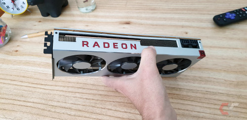 AMD Radeon VII OverCluster Lateral