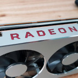 AMD-Radeon-VII-OverCluster-Logo-Rojo-Apagado