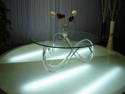 Professional Acrylic design and create Acrylic Coffee Table. We carefully cut, sand and polish the surface and edges to give it a smooth finish. We customize it in multiple sizes and thicknesses to allow for a unique look. For more details about our services contact now!