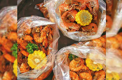 Boiling-Shrimp-Hauz-Unli-shrimp-and-unli-rice---P179P299-410-a.jpg