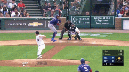 Calhoun-2-bases-on-SF-at-DET-6-26-2019.gif