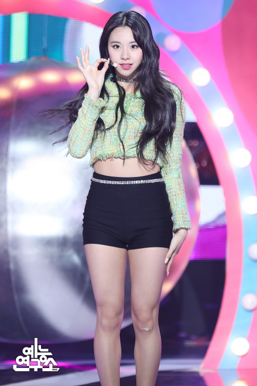 Chaeyoung-20fec015eaea6a459.jpg