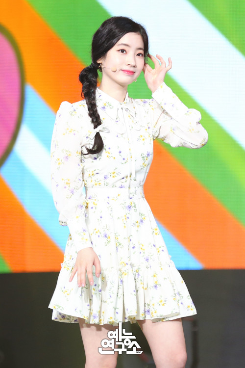 Dahyun-136d45ead01f0d370.jpg