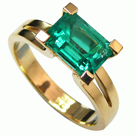 Engagement-Rings-With-Emeralds.gif