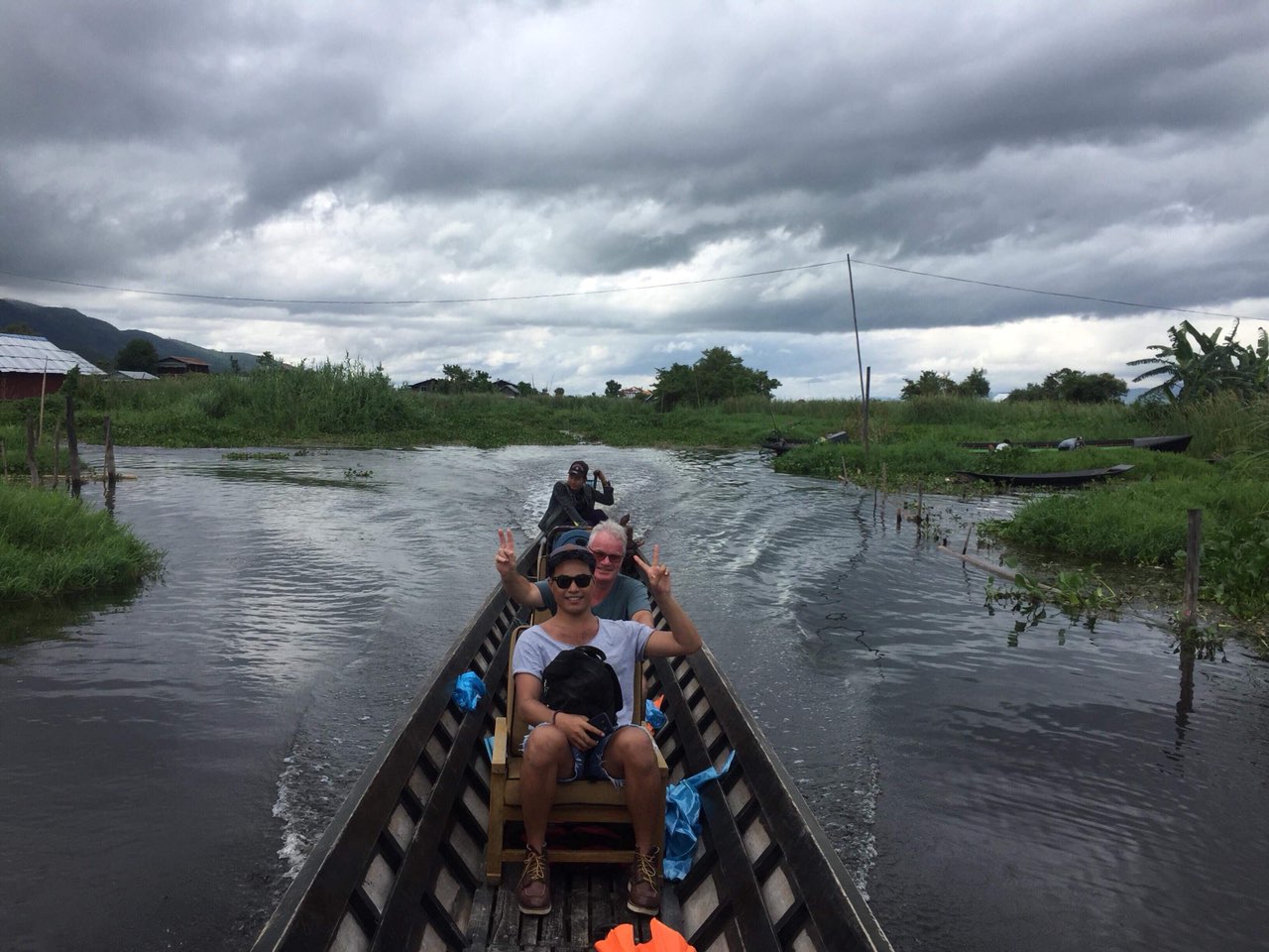 Inle boat
