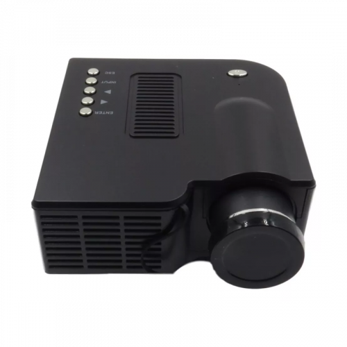 Entertainment projector with LCD image black