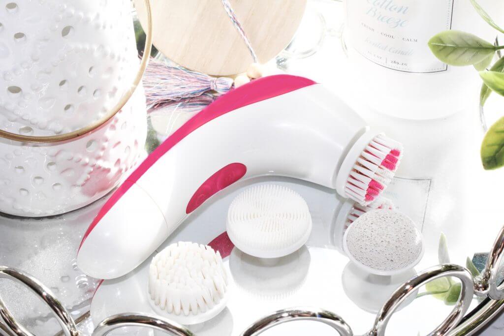 Facial-Cleansing-Brush---IPX7-Waterproof-with-4-Brush-Heads-and-a-Travel-CasePink.jpg
