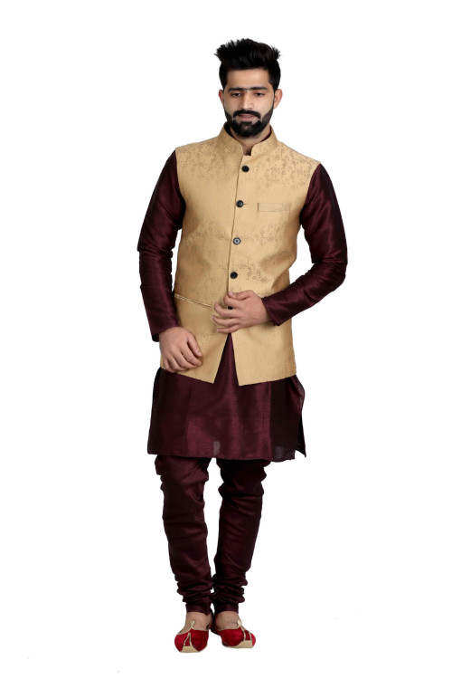 Checkout latest festival nehru jacket stlyes and designs from Mirraw Online Store at amazing prices. https://bit.ly/2y4wq3N