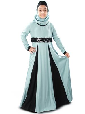 Girls-Abayasmall.jpg