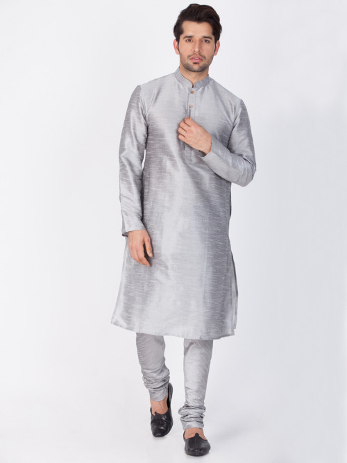 Grey Kurta Pajama is the mens ethnic wear that looks amazing and can be worn for any occasions. If you are looking tos hop then Mirraw Online Store is the best shopping site for kurta pyjama. https://bit.ly/2XzOKQJ