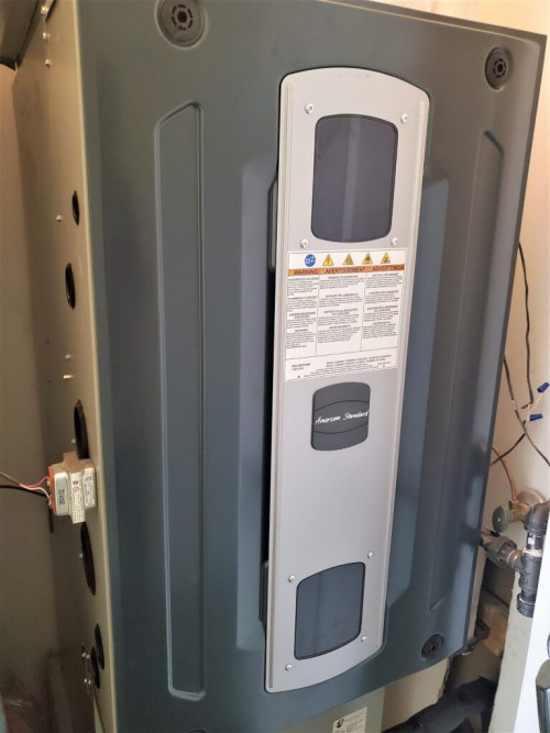 At Service Pro Titans, we are the experts in heat pump repair in the Lincolnwood area. Our team of skilled technicians has years of experience repairing all makes and models of heat pumps. We are committed to providing fast and reliable service to ensure that your heat pump is up and running as quickly as possible. Contact us today! https://serviceprotitans.com/heating/