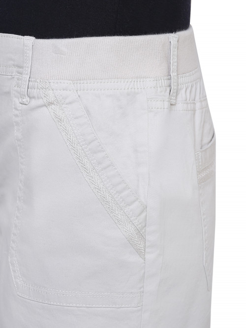 Ire offwhite shorts.4