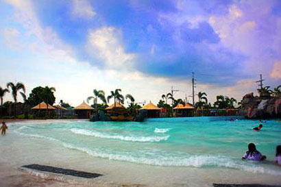 KLIR-WATERPARK-RESORT-40-off-for-Daytour-use-of-swimming-pools-P149P250-410-a.jpg