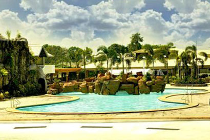 KLIR-WATERPARK-RESORT-40-off-for-Daytour-use-of-swimming-pools-P149P250-410-c.jpg