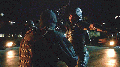 L101-04---oliver-fighting.gif
