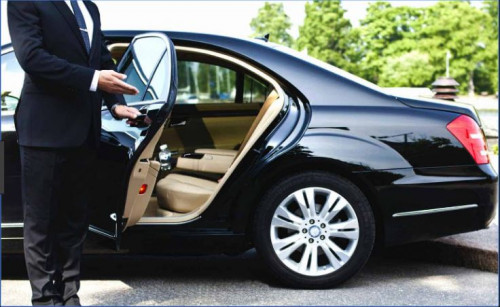 Get your luxury Limo Service. Exclusive Limo is offering Limousine Service in Singapore. There are so many limo companies but we are the best Limo provider in Singapore because our Limo makes you feel like a Celebrity.

#limousineservicesingapore
https://www.exclusivelimo.com.sg