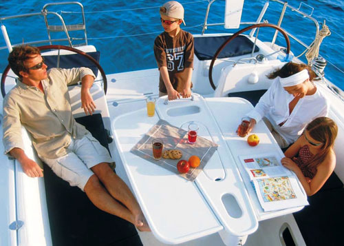 Luxury-Yachting-Adventure-Sailing.jpg