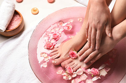 Nailhub-Beauty-Lounge-Foot-Spa--Foot-Reflex--Manicure--Pedicure-410-a.jpg