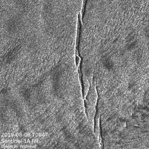Pine Island Glacier 20190808 cracks develop detail Sentinel 1A 10m