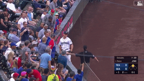 Ranger fan foul ball catch Seager at SEA 7 22 2019