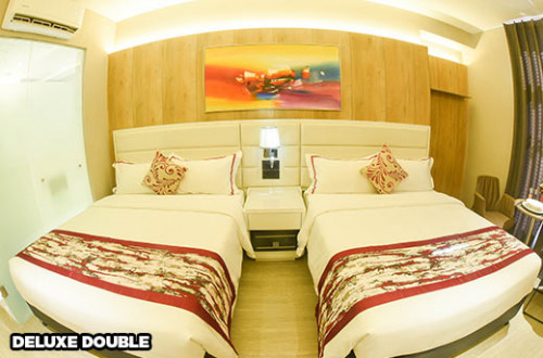 Red-Hotel-Overnight-Standard-Queen-Room-Accommodation-for-2-wB-D-520-b.jpg