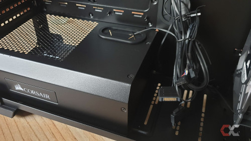 Review Corsair Crystal 570X OverCluster Interior