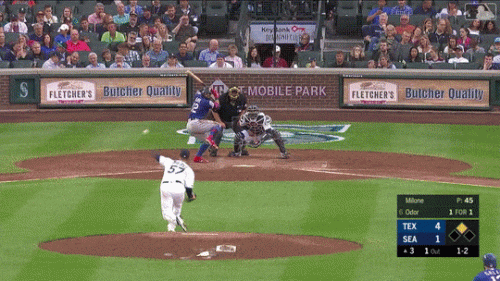 Roogie-2-run-HR-at-SEA-7-23-2019.gif