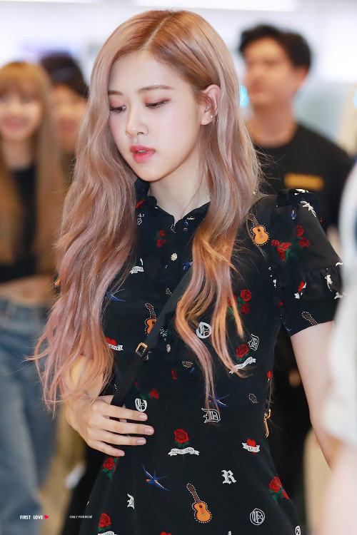 Rose' (Black Pink)