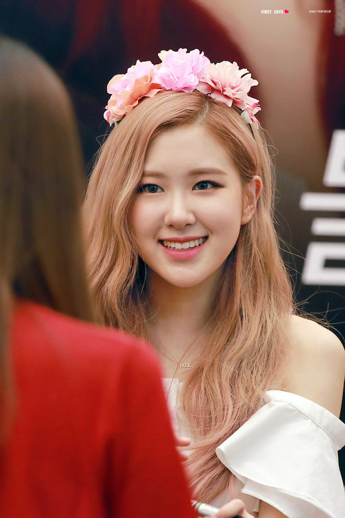 Rose' (Black Pink)