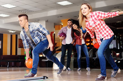 SM-BOWLING-CENTER-3-Games-of-Bowling--1-Hr-KTV-P390P600-410-a.jpg