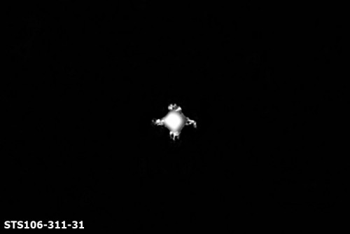 STS106-311-31_3a2b.jpg