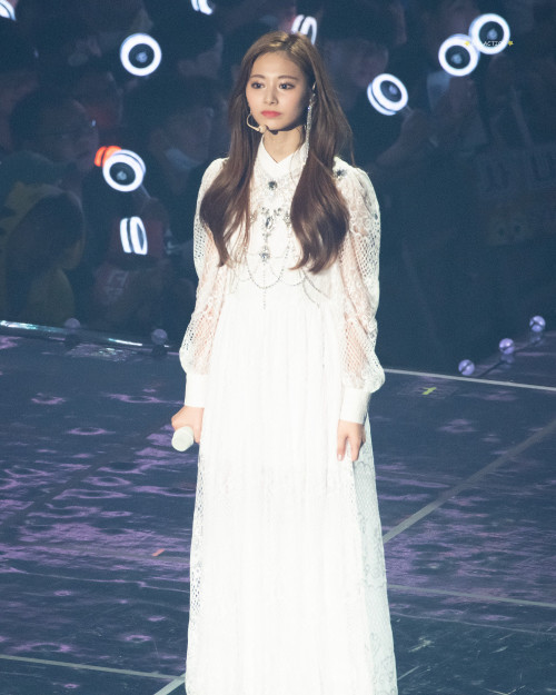 Tzuyu-15.jpg