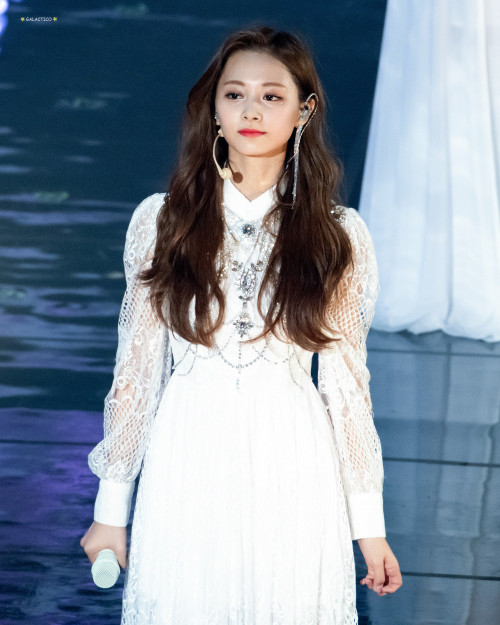 Tzuyu-17.jpg