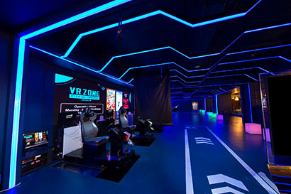 VR-Zone-at-City-of-Dreams-Manila---P325P580-410-b.jpg