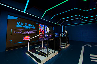 VR-Zone-at-City-of-Dreams-Manila---P325P580-410-c.jpg