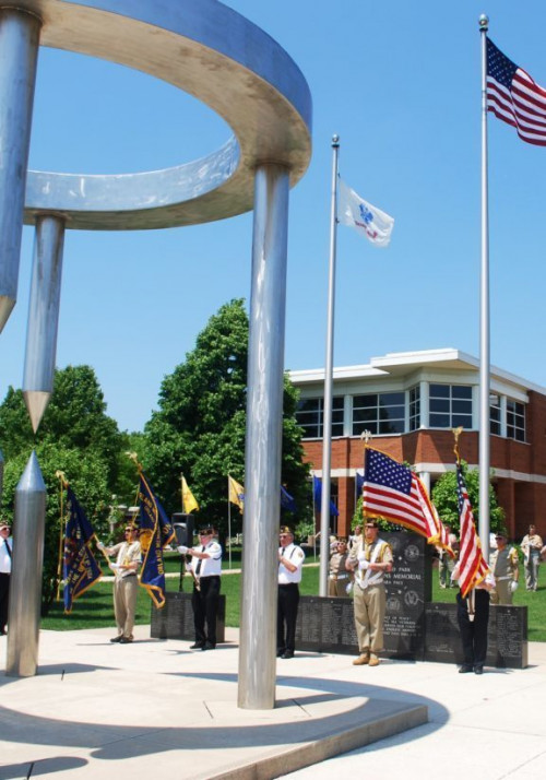 Vets-Memorial-Orland-Park-1024x823-portrait.jpg