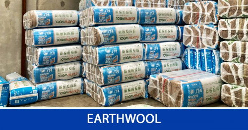 What is Earthwool and how is it different to other insulation products? Earthwool insulation can’t compare to the glasswool insulation that was on the market a few decades ago. Even though most fibreglass insulation that is produced today is much improved compared to the ‘old days’, Earthwool still seems to have a couple of advantages over the rest. It’s considered the softest of them all and many professional installers claim it doesn’t itch at all.