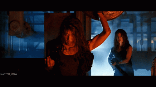 T2 Imposter Sarah Connor (T 1000) gets Shot