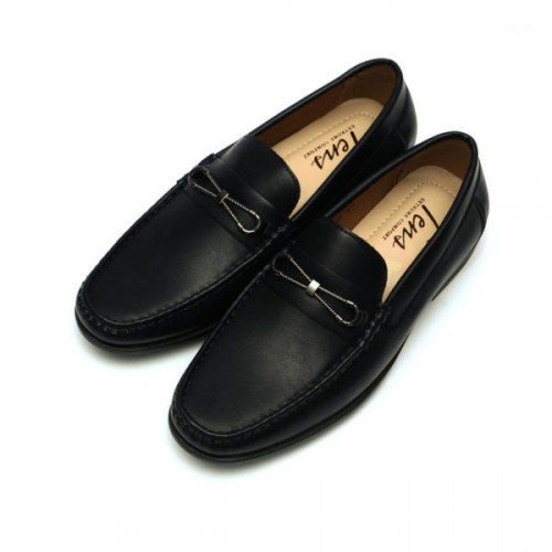 Visit Our Website:
https://tensshoes.com/product/black-lane-black/

Tens Shoes Loafers give the smart look without much effort and hassle since they are always in trend. Search for Loafers Online at Tens Shoes, and you will find a wide variety of loafers for men in different styles. Tens Shoes offers Admirable Loafers for Men in Pakistan