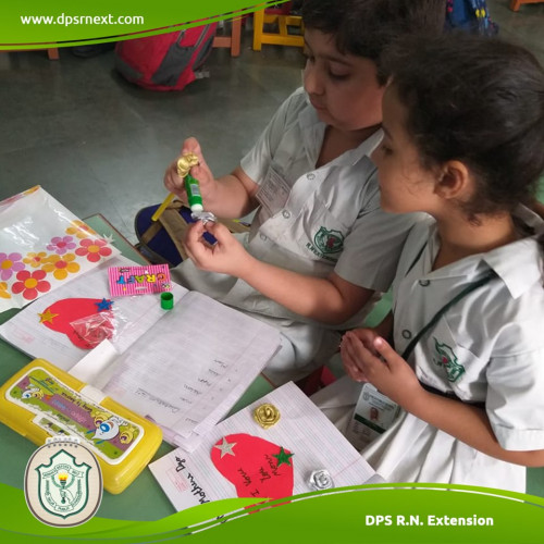 DPS Rajnagar extension is recognized one of good schools in Ghaziabad. The school is integrating art into the classroom because art makes the learning process more interesting.