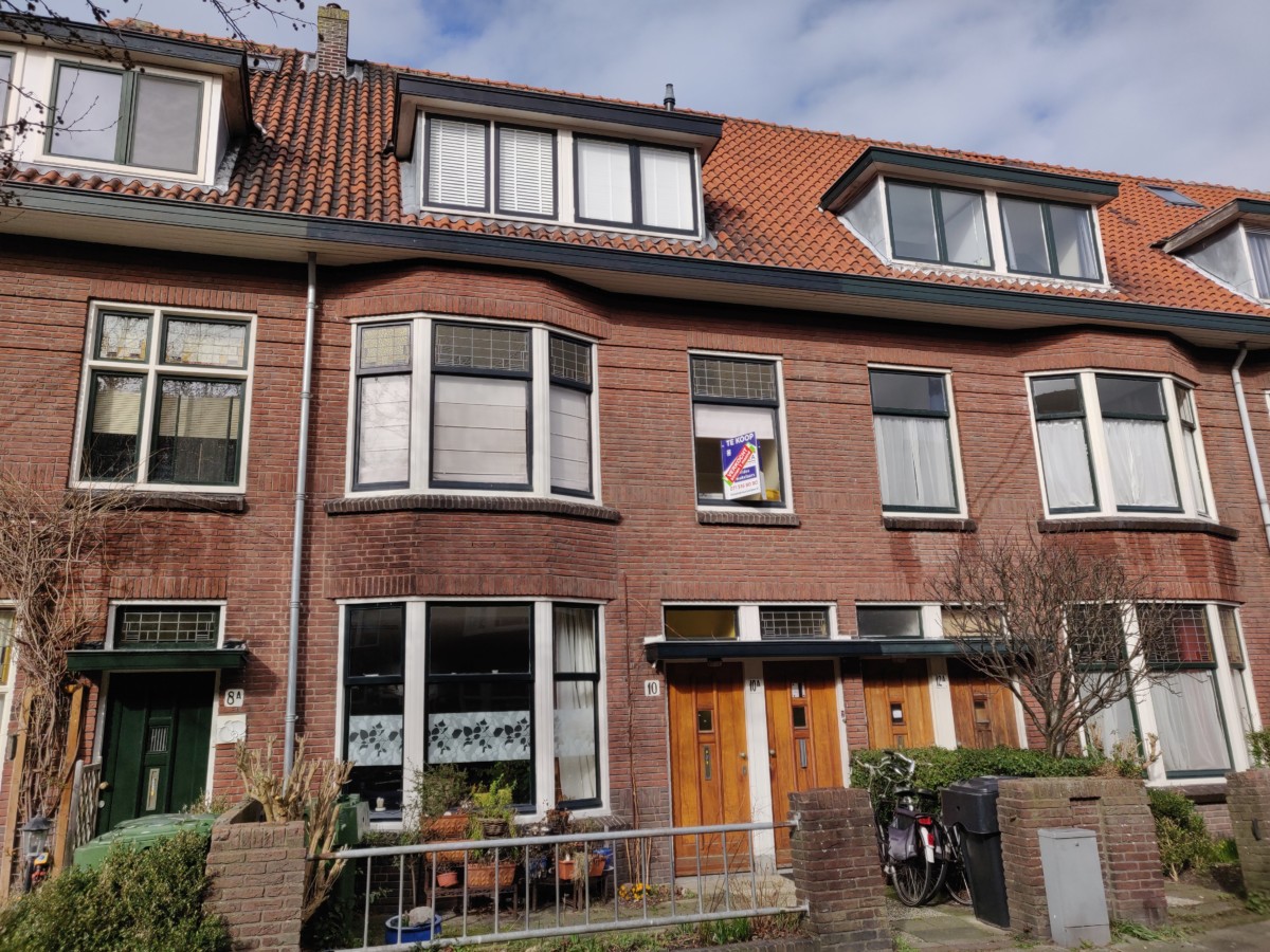 Code netherlands. Почтовый код нидерландов. дом с надписью market нидерланды. industrial property. pencil houses in netherlands.