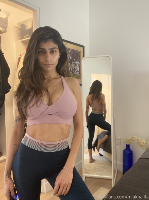 miakhalifa-18-09-2020-120683149-First-post-might-delete-later-lol.jpg