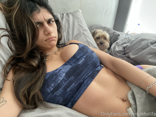 miakhalifa-21-09-2020-122958709-Judging-me-like-this-isn-t-for-he.jpg