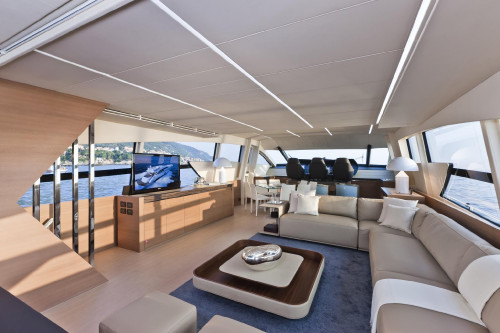 Why not enjoy a holiday or weekend in an exclusive vessel rather than a conventional hotel? Know that there are boats with beautiful structures that offer luxury, comfort and privacy.

http://bit.ly/2WuCDk5