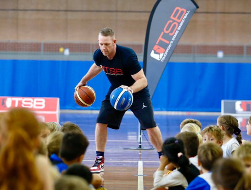 You think training is hard, try losing!
Sign up and book your private basketball training session today. Give us a call on 1300 872 255 - 1300 TSBALL