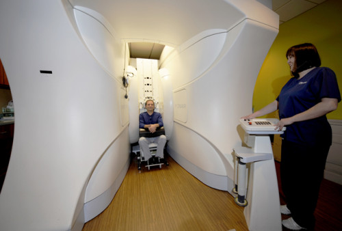 show-me-a-picture-of-an-open-mri-machine4d2b3e9c15234349.jpg