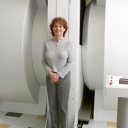 standing-up-mri-scan47e7b6d10e66730d.jpg